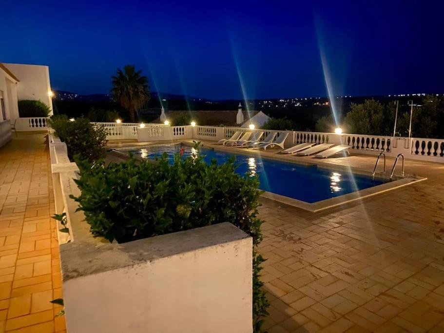 Blue Skies Villas 1&2 Mexilhoeira Grande Esterno foto