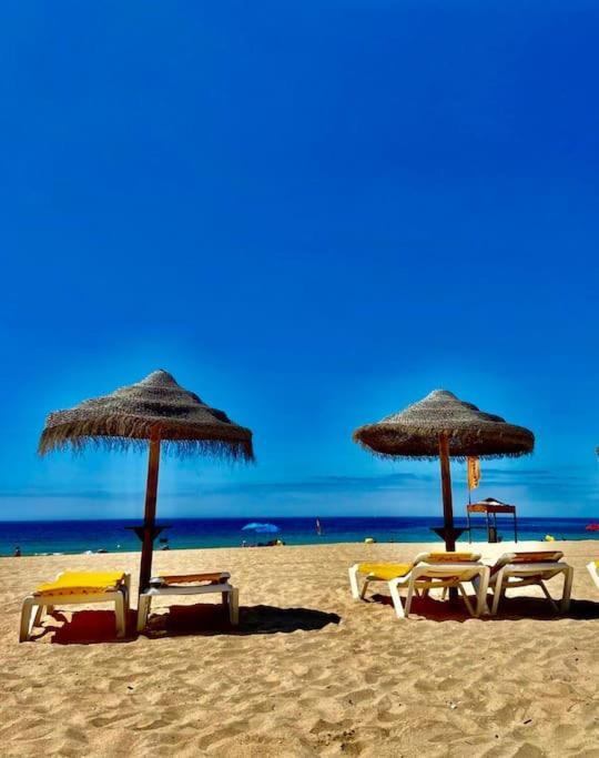 Blue Skies Villas 1&2 Mexilhoeira Grande Esterno foto